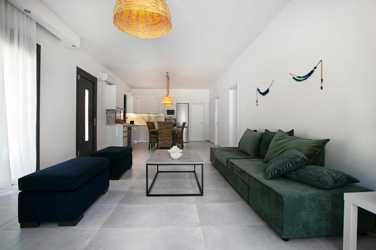 dasylio-emerald-superior-apartment-mini-gallery-2