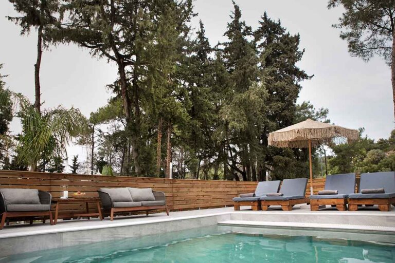 dasylio-navy-superior-apartment-mini-gallery-3