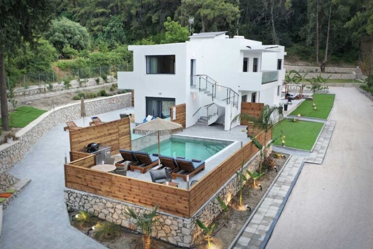 dasylio-navy-superior-apartment-mini-gallery outdoors